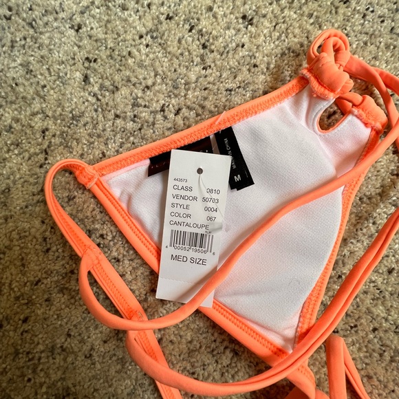 L.A. Hearts -PacSun swim top - Picture 3 of 3